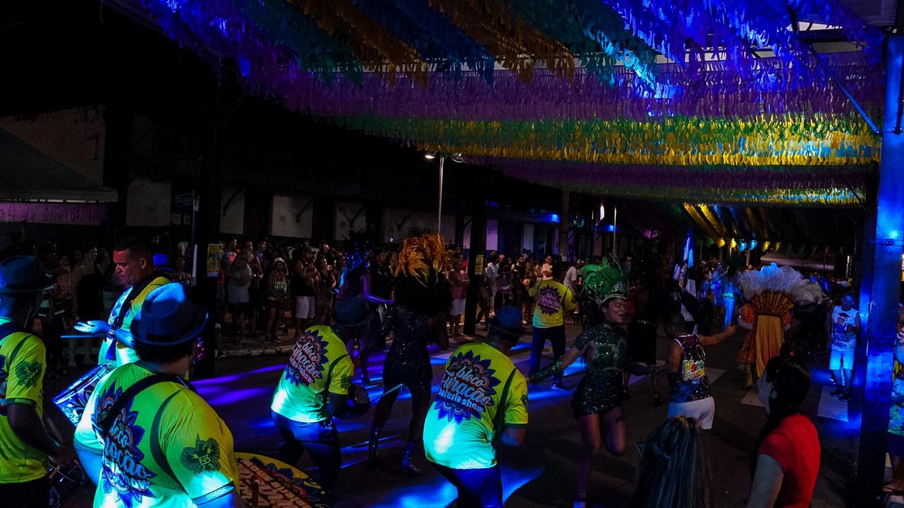 Foto 65 de 238 — Trabiju Folia 2026 arrasta multidão com Bloco Furacão, Santa Maria e DJ Joantony; veja fotos